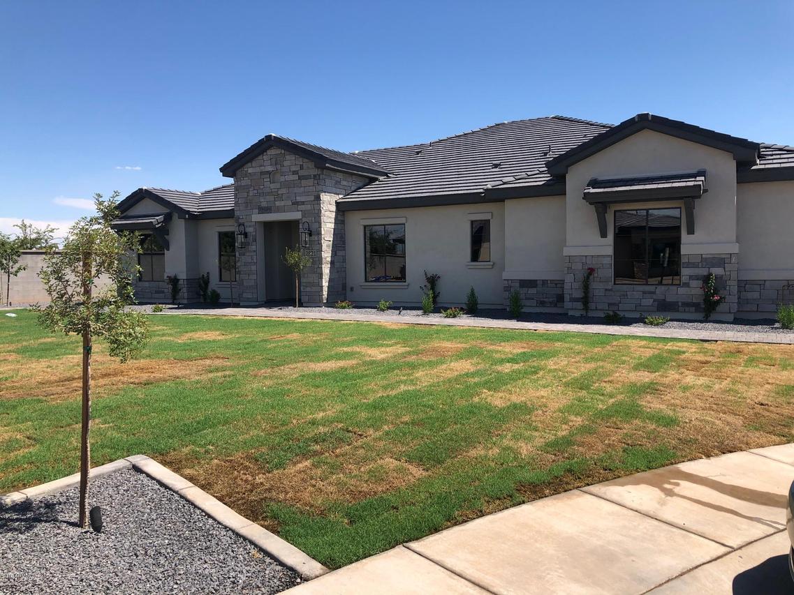 2821 E Grand Canyon Ct., Chandler, AZ 85249