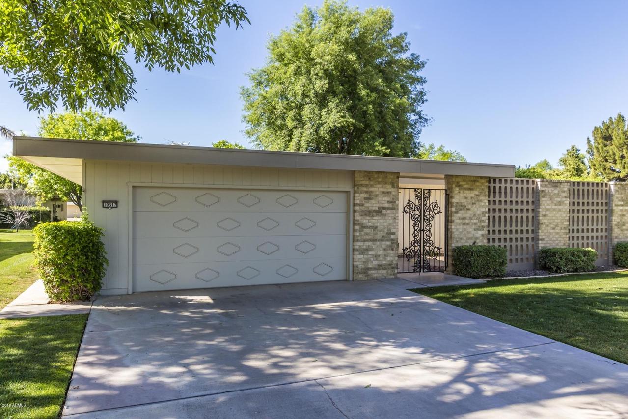10317 W Spanish Moss Ln., Sun City, AZ 85373