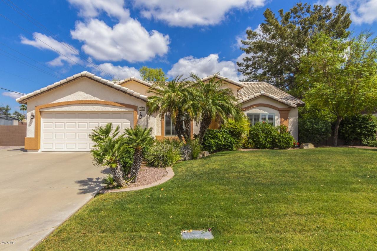 2806 E Dartmouth St., Mesa, AZ 85213