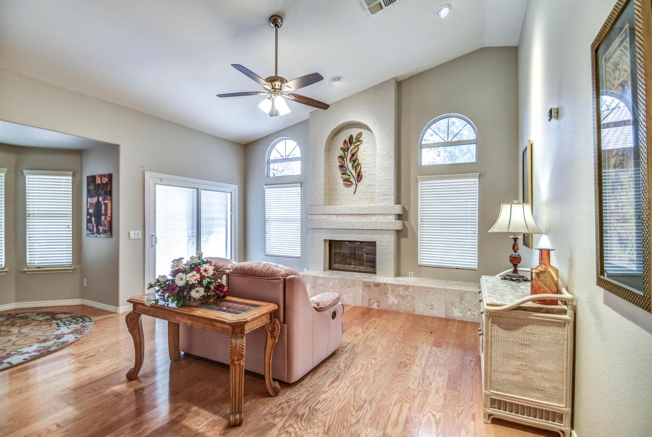 4208 N Lomond St., Mesa, AZ 85215