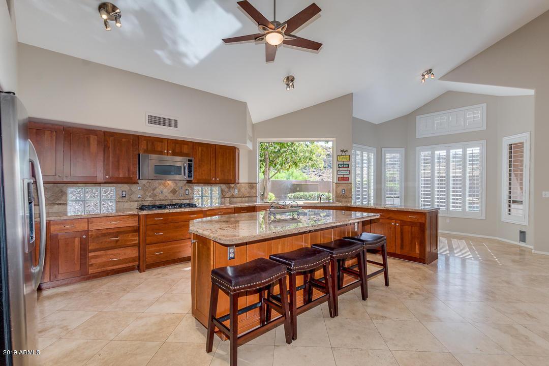 315 E Hiddenview Dr., Phoenix, AZ 85048