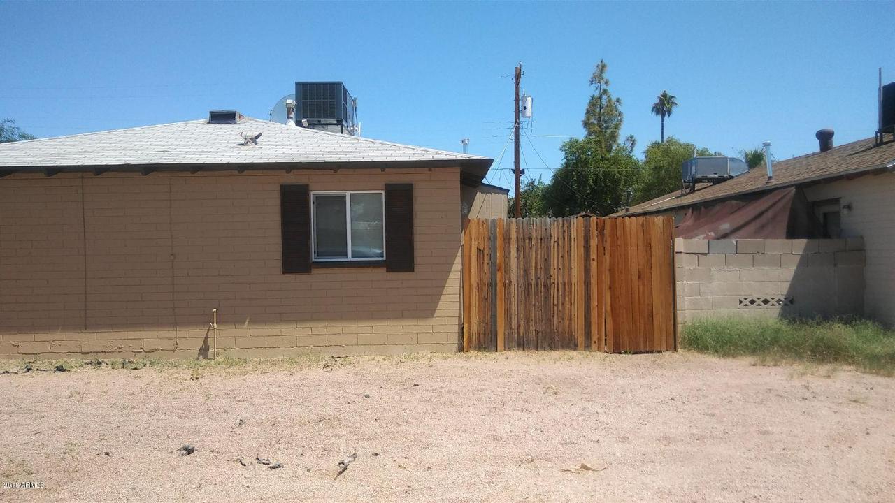 1217 N 49th St., Phoenix, AZ 85008