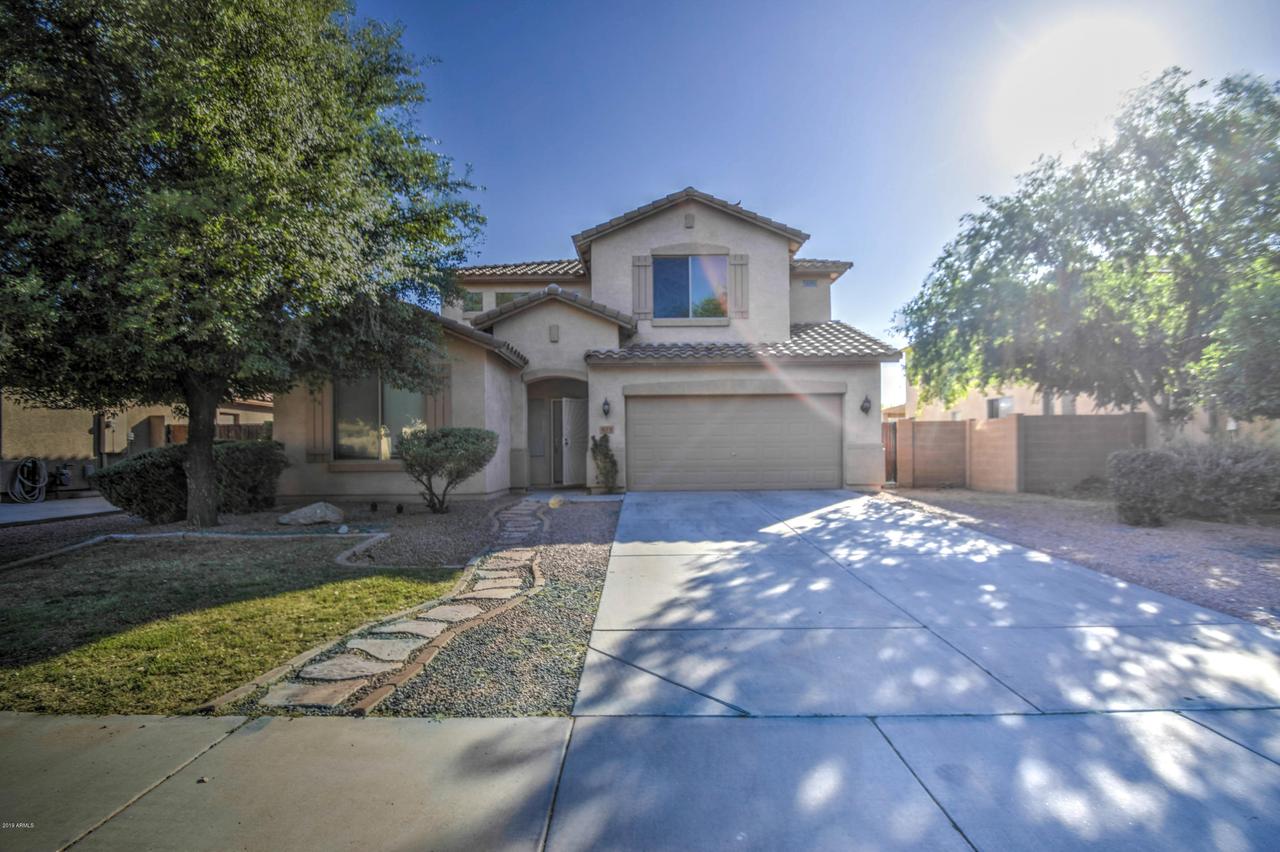 673 W Jersey Way, San Tan Valley, AZ 85143