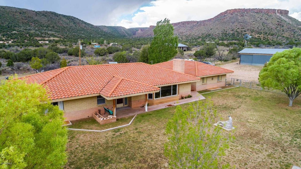 13479 E Highway 66, Valentine, AZ 86437
