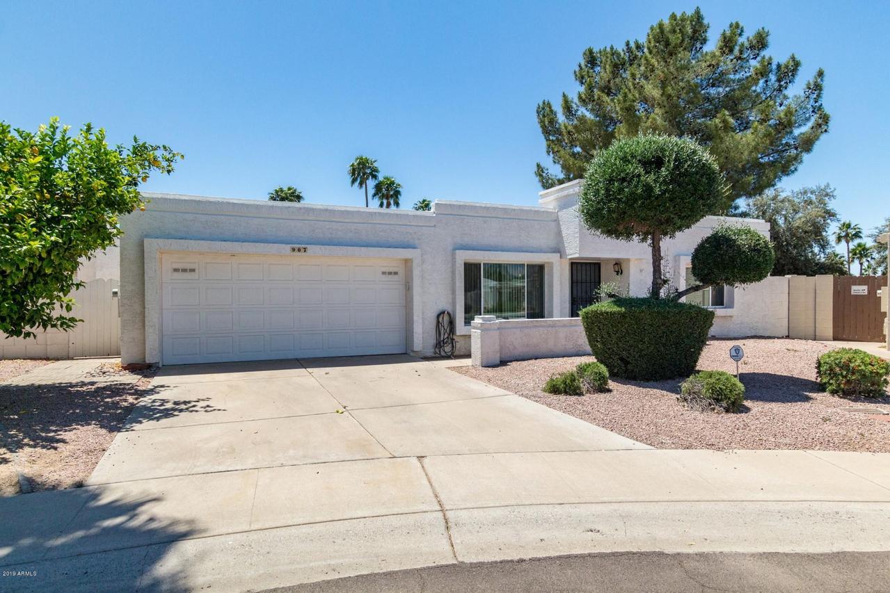 907 E Michelle Dr., Phoenix, AZ 85022