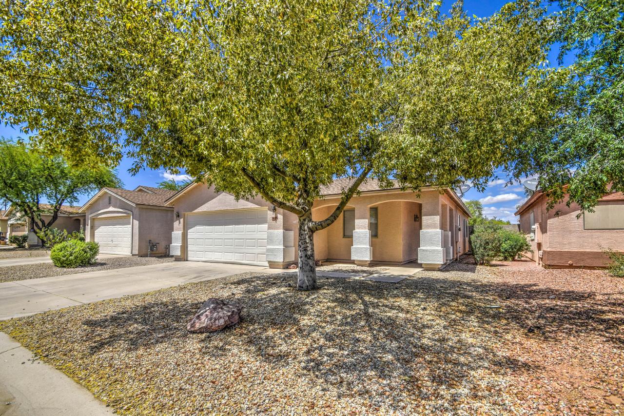962 E Silversmith Tr., San Tan Valley, AZ 85143