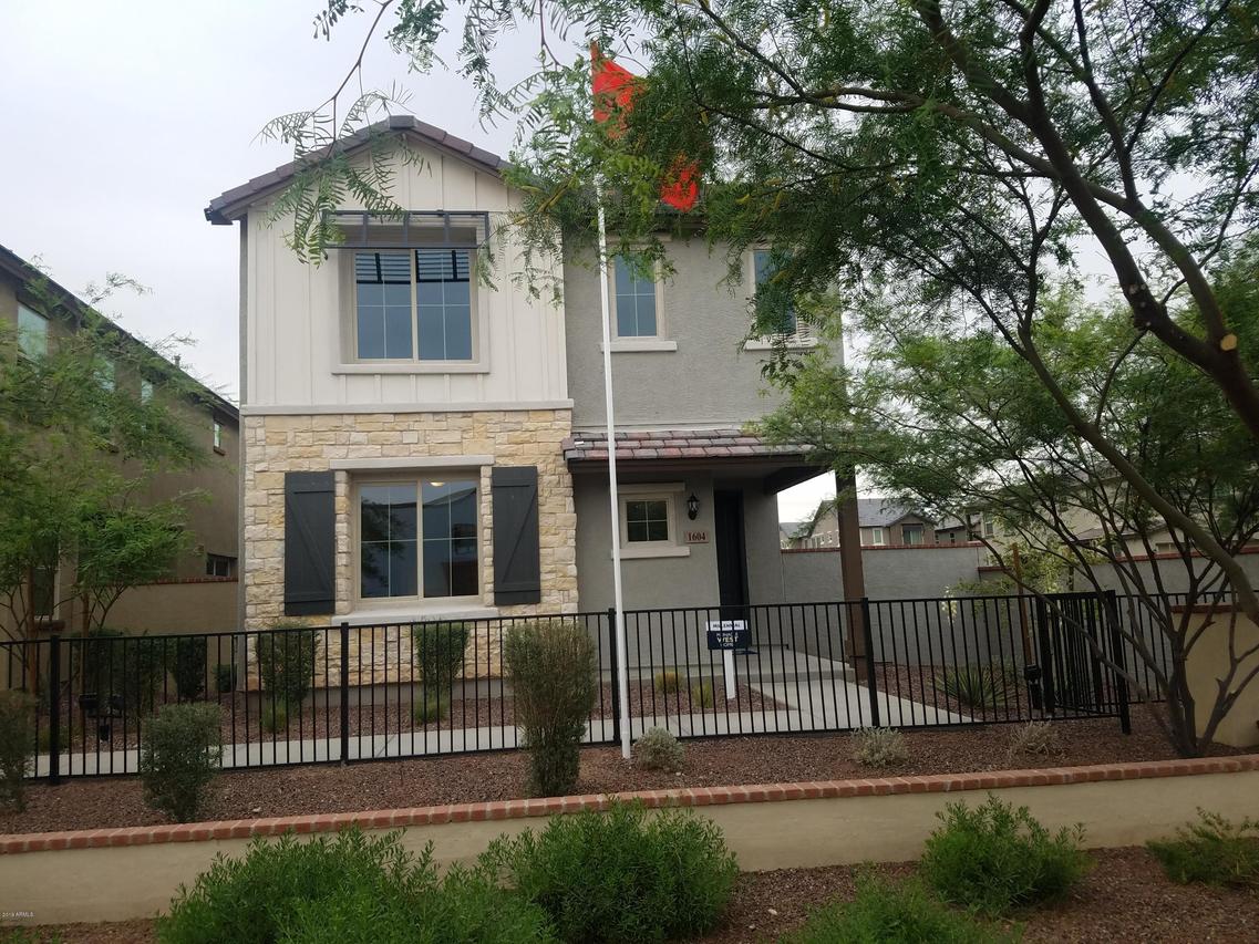 1604 N 208th Ave., Buckeye, AZ 85396