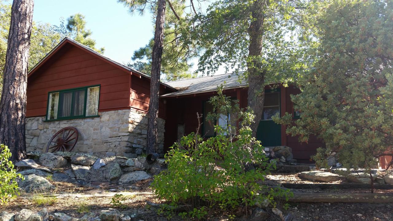 6 E Summer Homes Dr., Crown King, AZ 86343