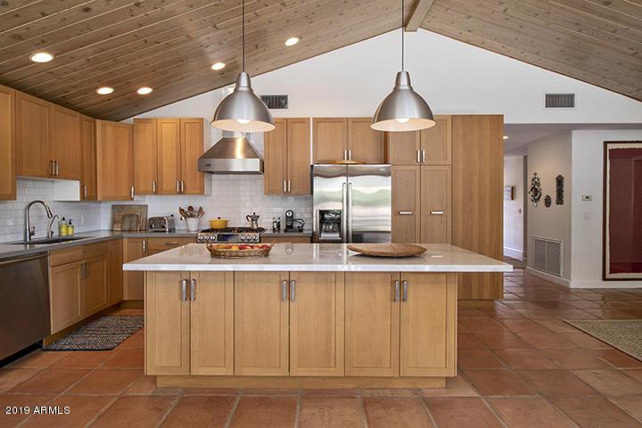 7523 E Berridge Ln., Scottsdale, AZ 85250