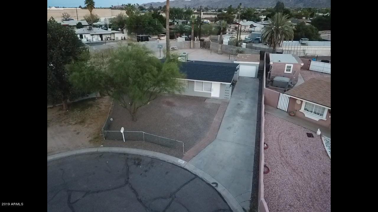 1341 E Lynne Ln., Phoenix, AZ 85042