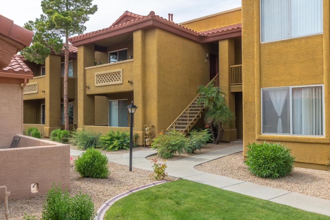 2929 W Yorkshire Dr. #2015, Phoenix, AZ 85027