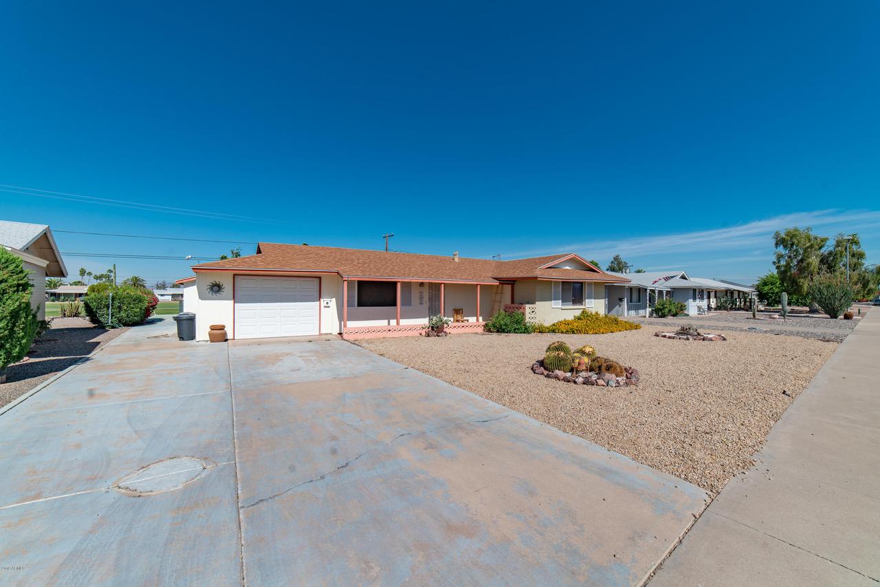 12236 N Pebble Beach Dr., Sun City, AZ 85351