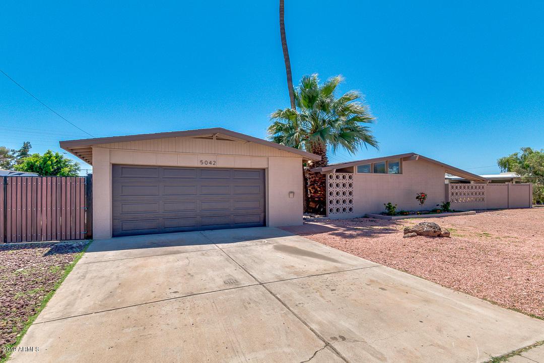 5042 N 65th Ave., Glendale, AZ 85301