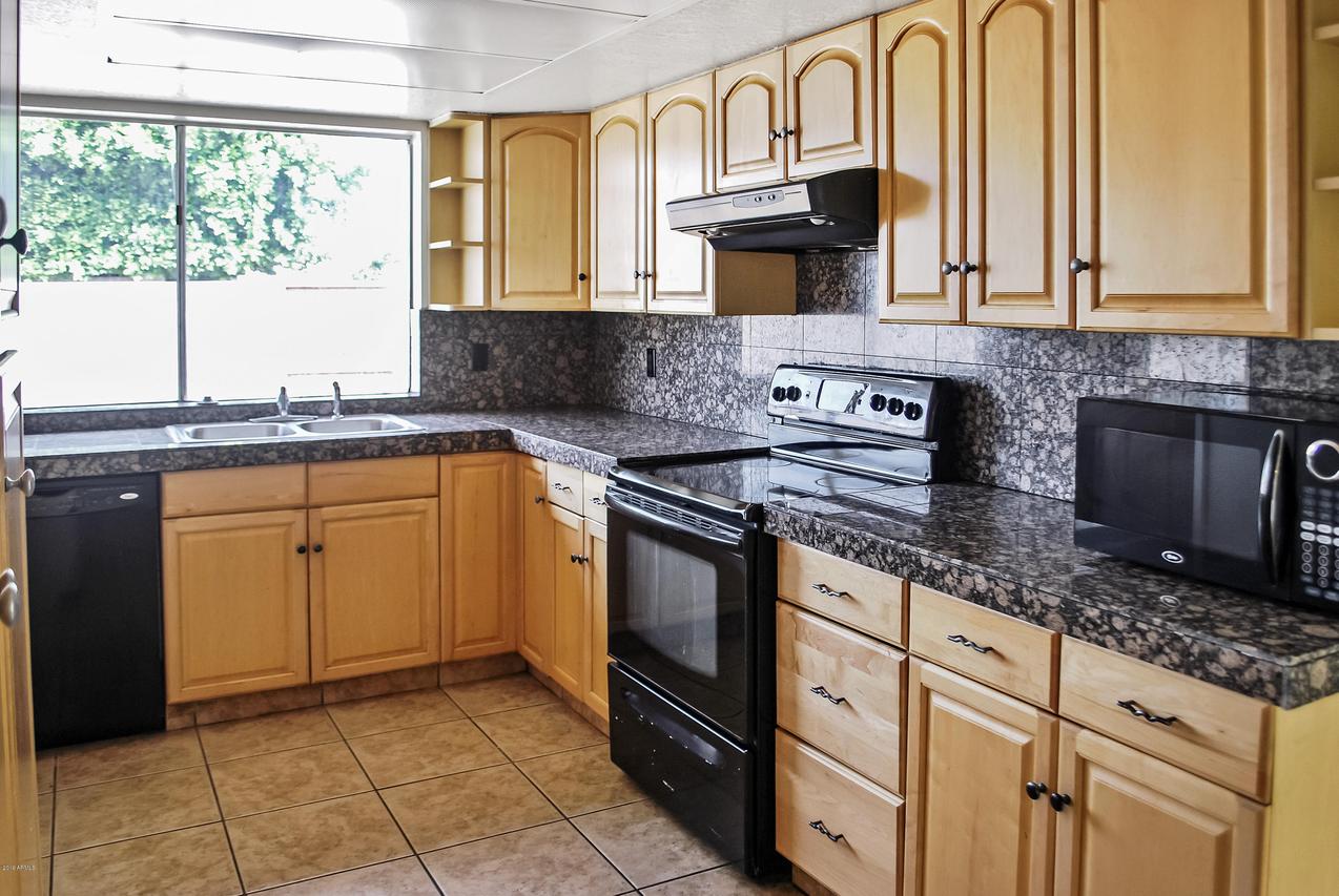 2548 E Commonwealth Cir., Chandler, AZ 85225