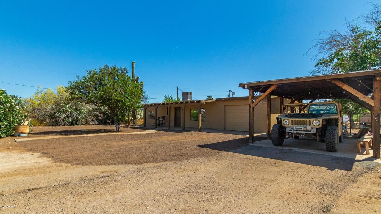 43610 N 3rd Ave., New River, AZ 85087