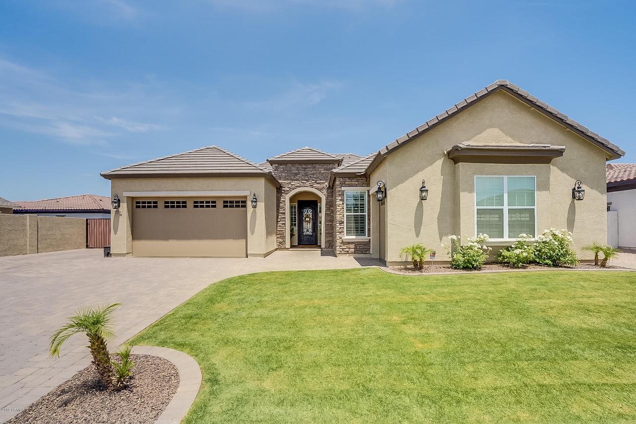 22318 E Sentiero Dr., Queen Creek, AZ 85142