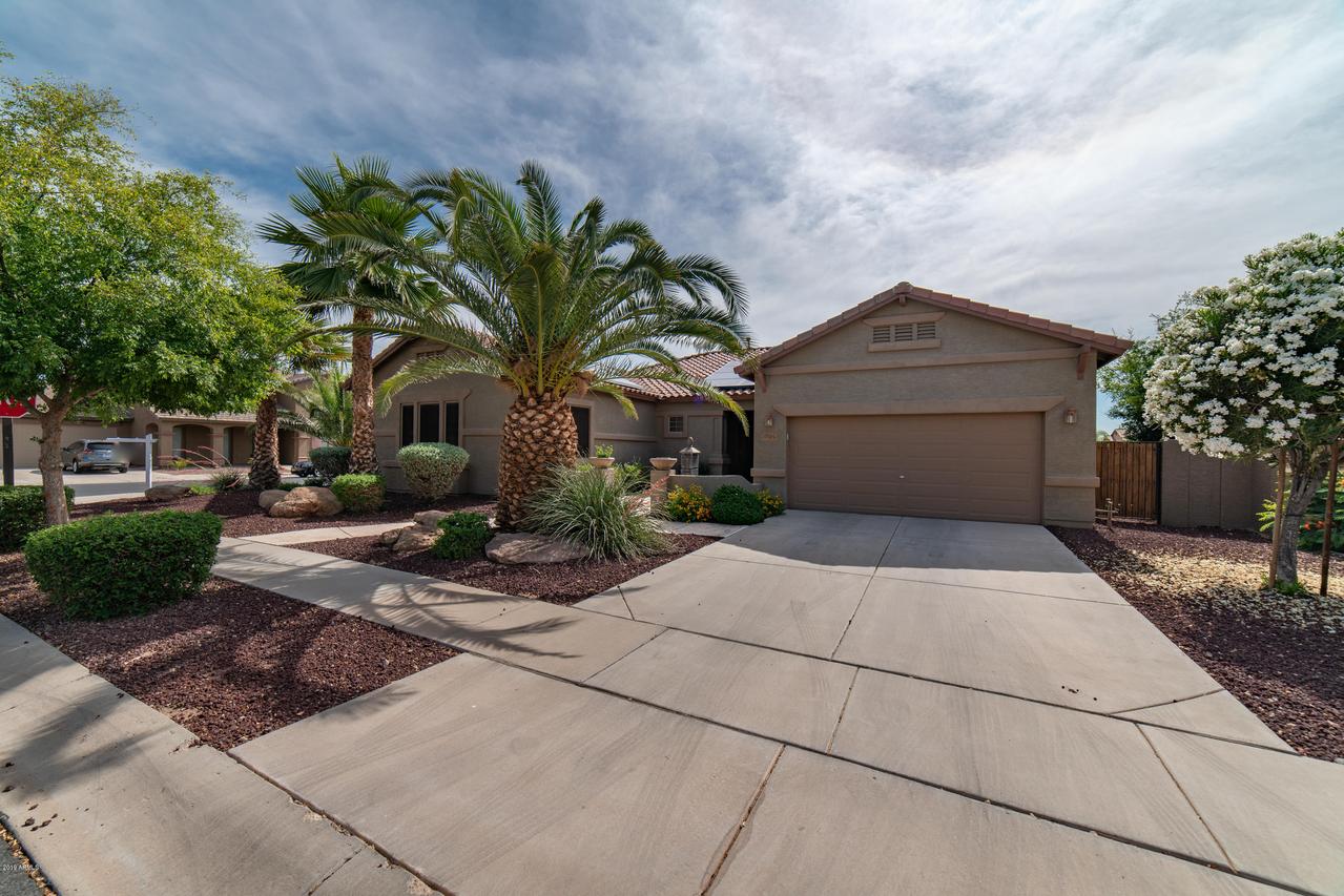 12081 N 144th Ave., Surprise, AZ 85379