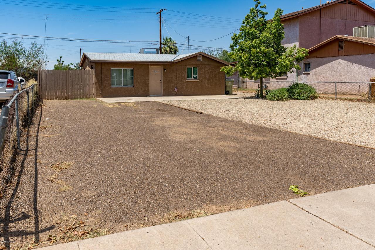 7130 N 48th Dr., Glendale, AZ 85301