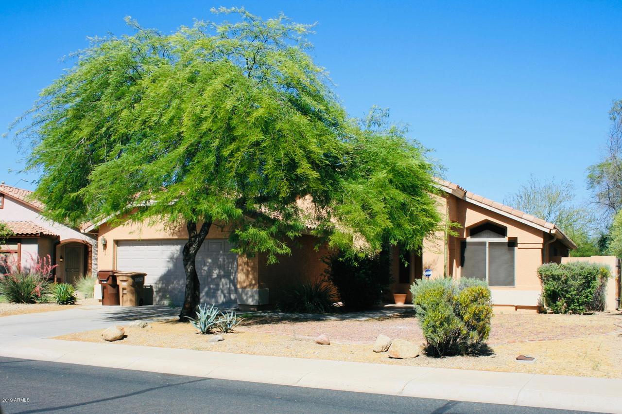 22039 N 107th Dr., Sun City, AZ 85373