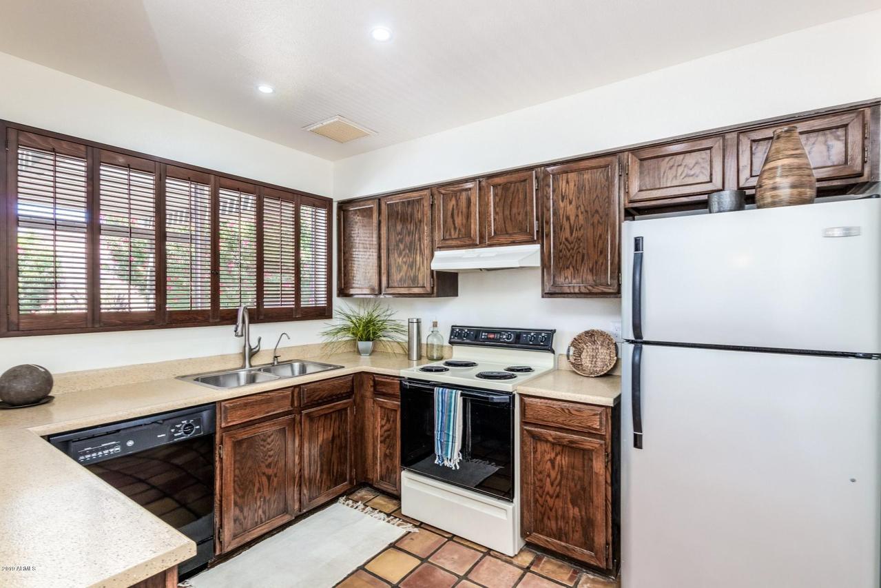 926 E Le Marche Ave., Phoenix, AZ 85022
