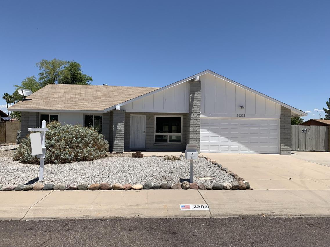 3202 W Angela Dr., Phoenix, AZ 85053