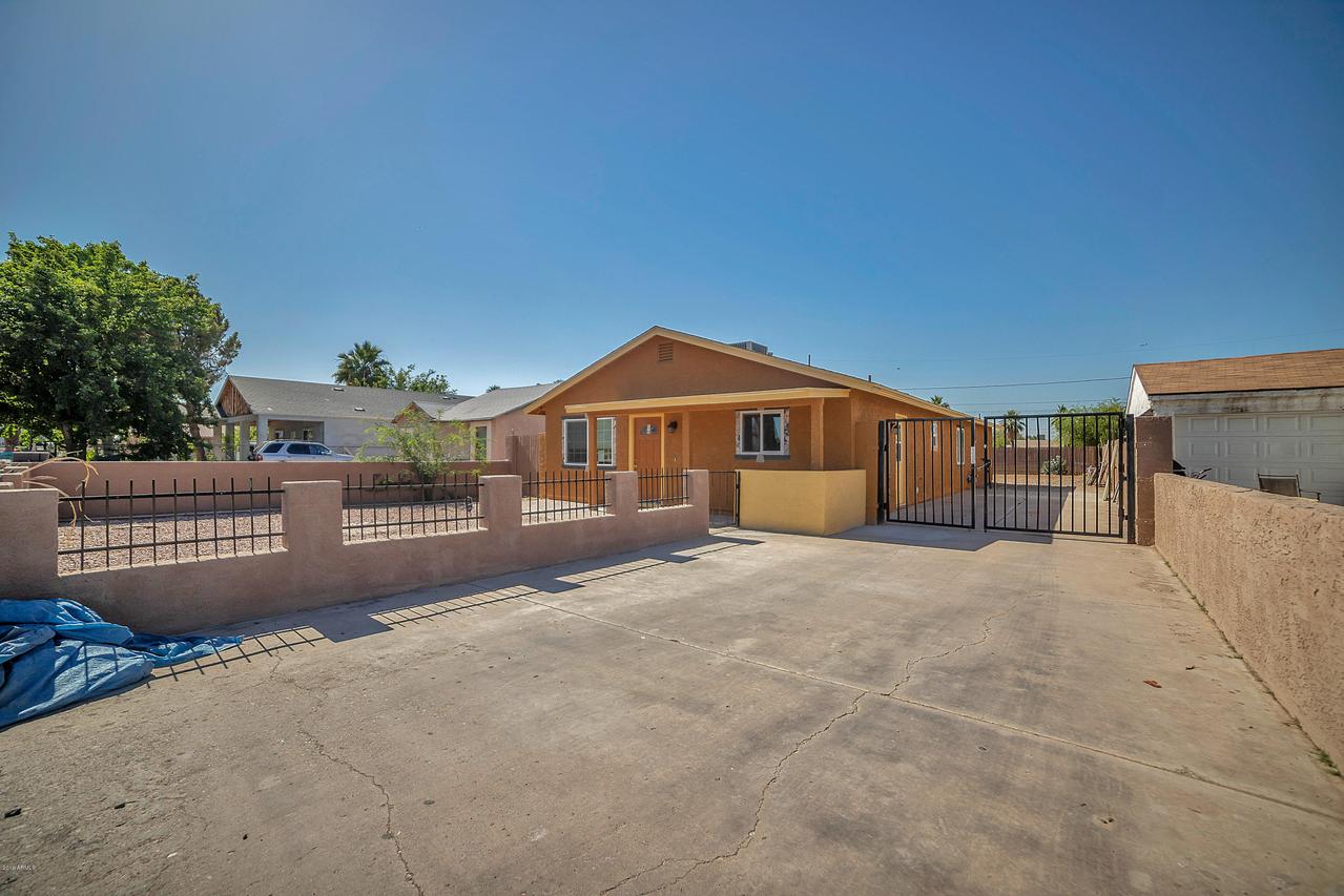 2939 W Holly St., Phoenix, AZ 85009