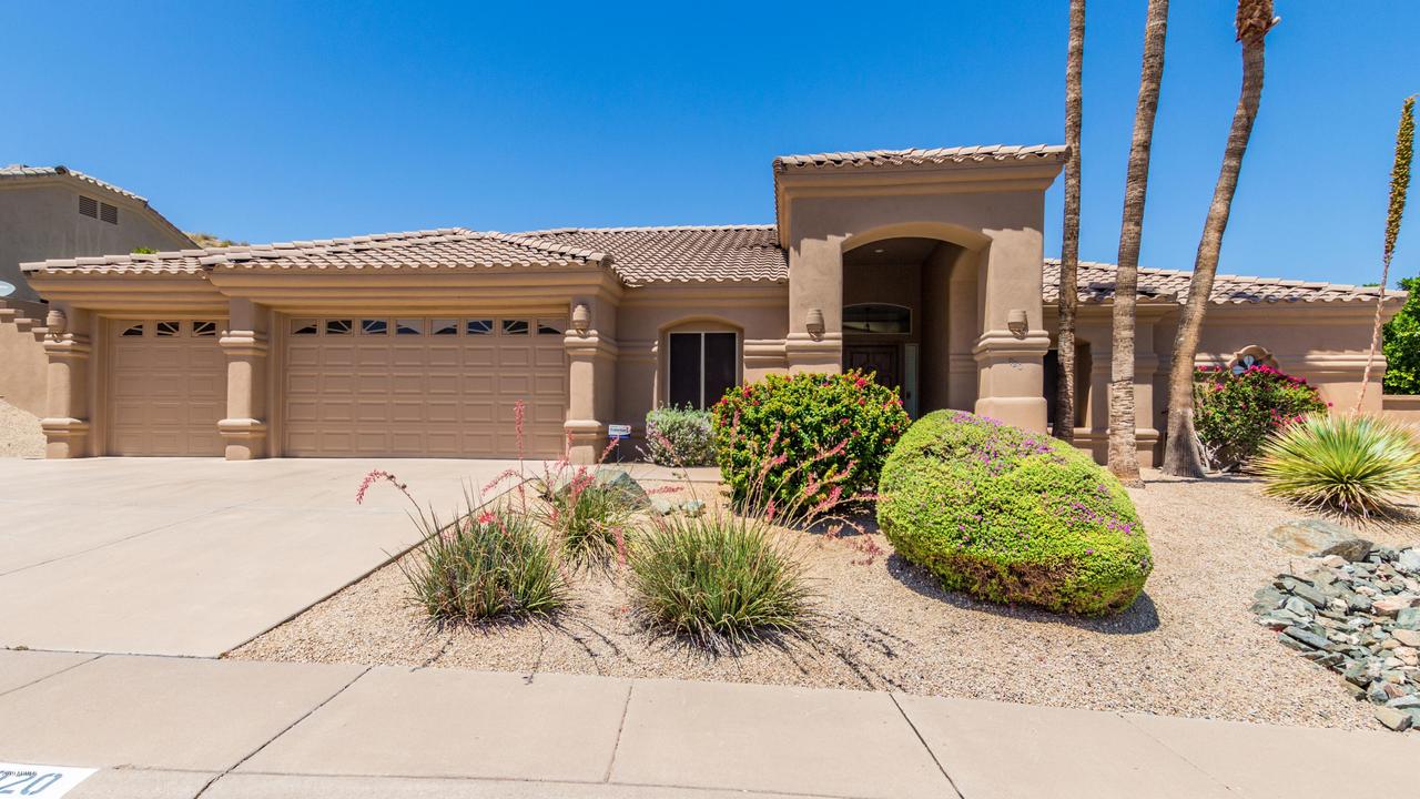 920 E Cathedral Rock Dr., Phoenix, AZ 85048