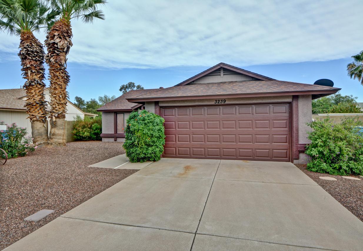3239 W Irma Ln., Phoenix, AZ 85027