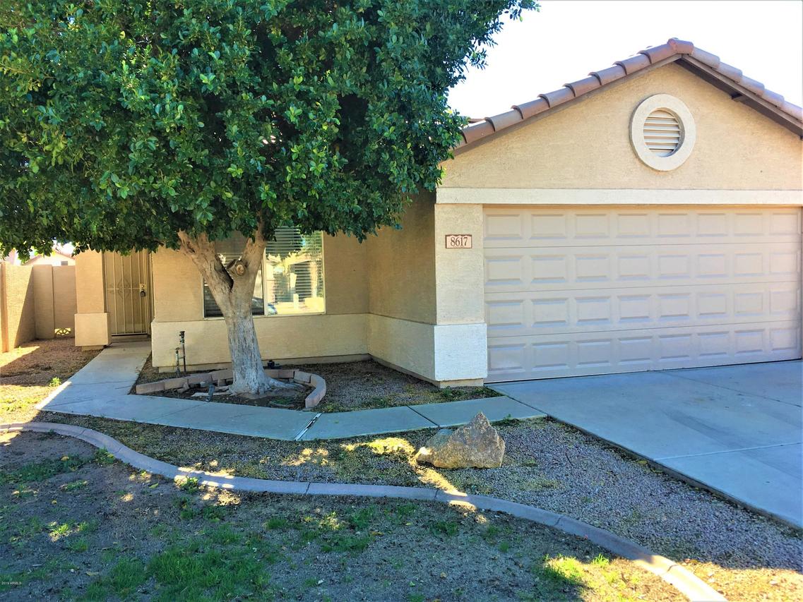 8617 W Laurel Ln., Peoria, AZ 85345