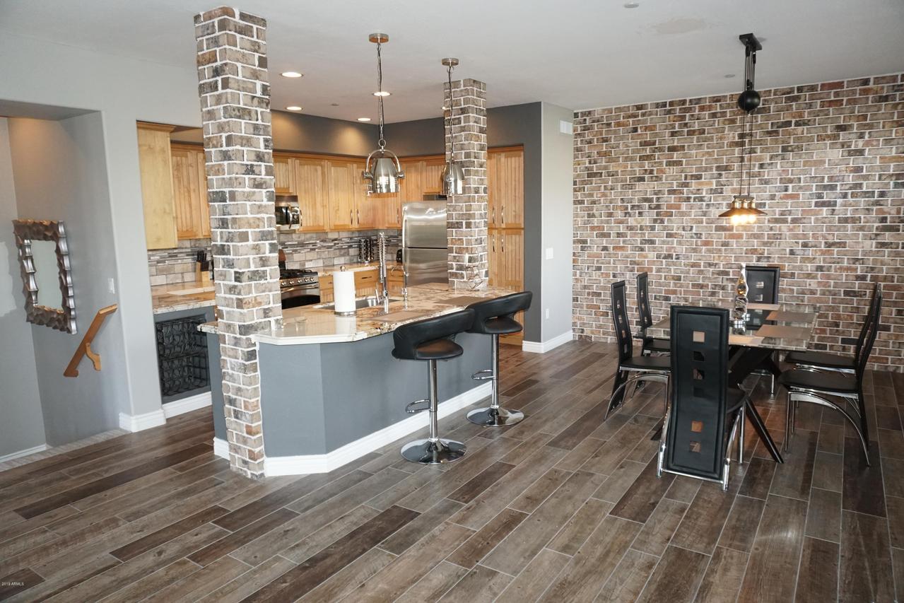 17850 N 68th St. #1001, Phoenix, AZ 85054