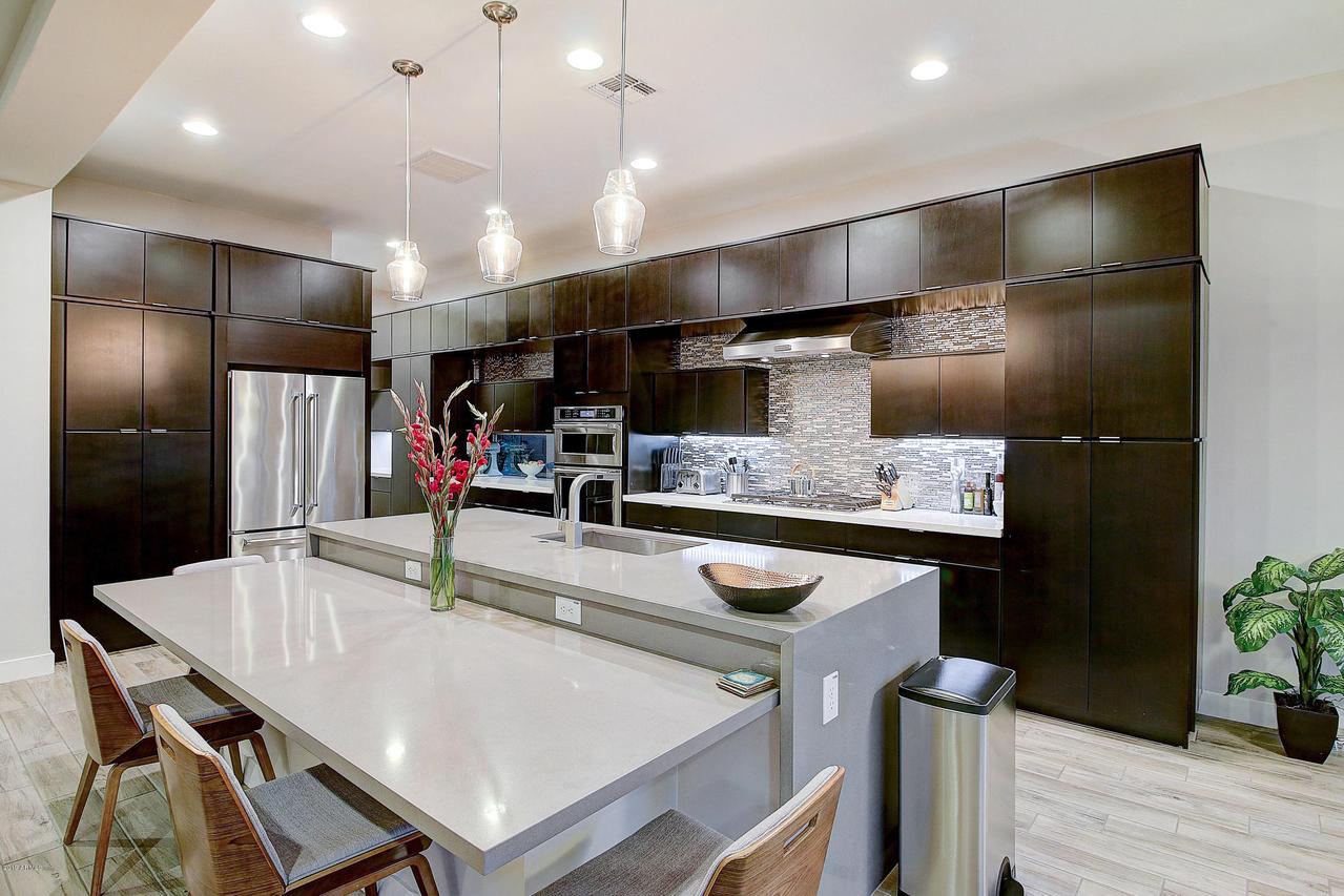 3106 E Cat Balue Dr., Phoenix, AZ 85050