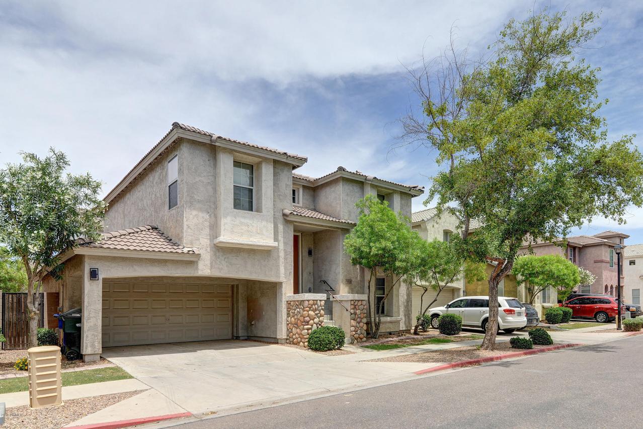 5318 W Odeum Ln., Phoenix, AZ 85043