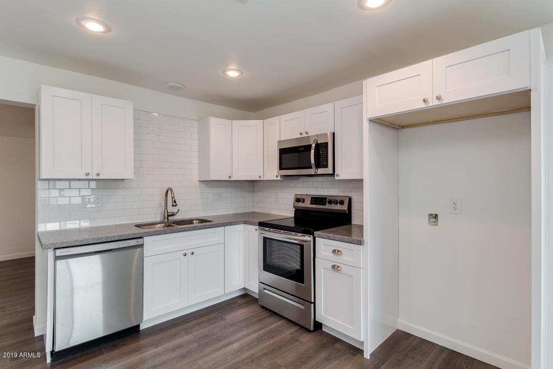 5611 N 29th Dr., Phoenix, AZ 85017