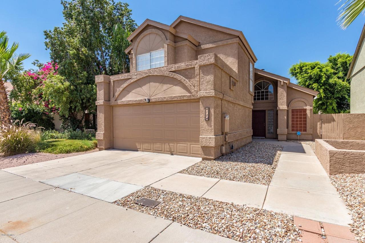 418 E Kerry Ln., Phoenix, AZ 85024