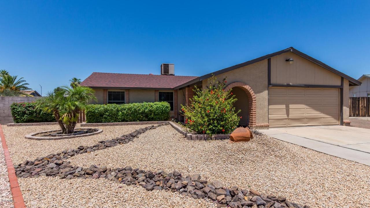 6138 W Zoe Ella Way, Glendale, AZ 85306