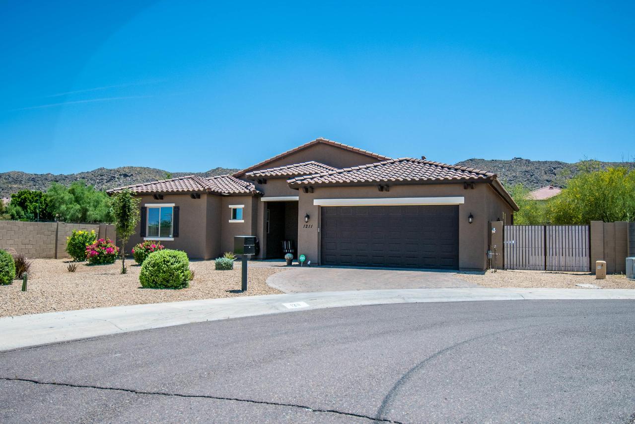 1211 E Desert Dr., Phoenix, AZ 85042
