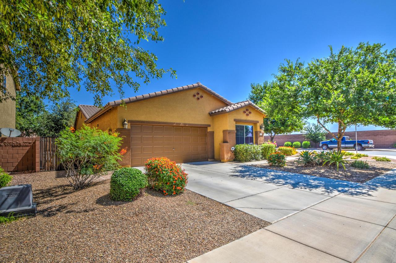 636 W Trellis Rd., San Tan Valley, AZ 85140