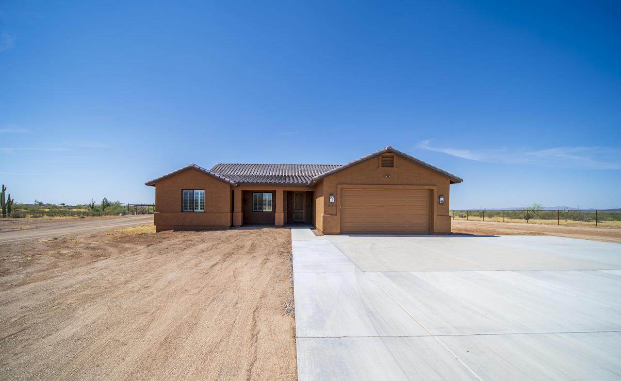 40809 N 255th Ave., Morristown, AZ 85342