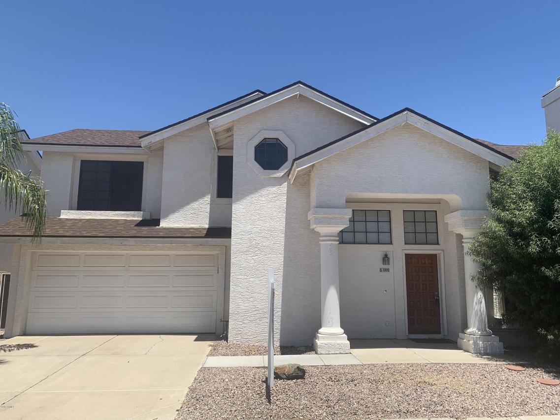 3302 E Longhorn Dr., Phoenix, AZ 85050