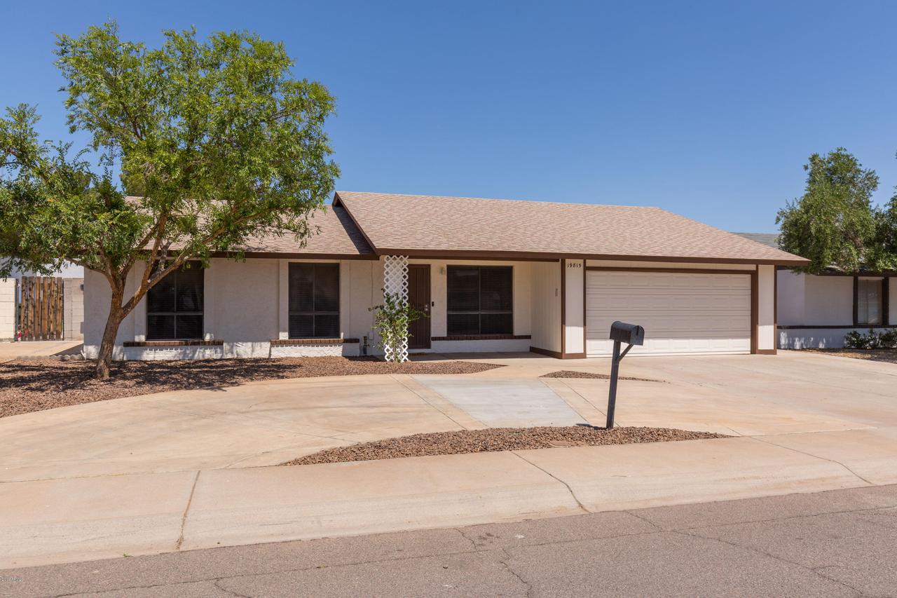 19815 N 15th Dr., Phoenix, AZ 85027
