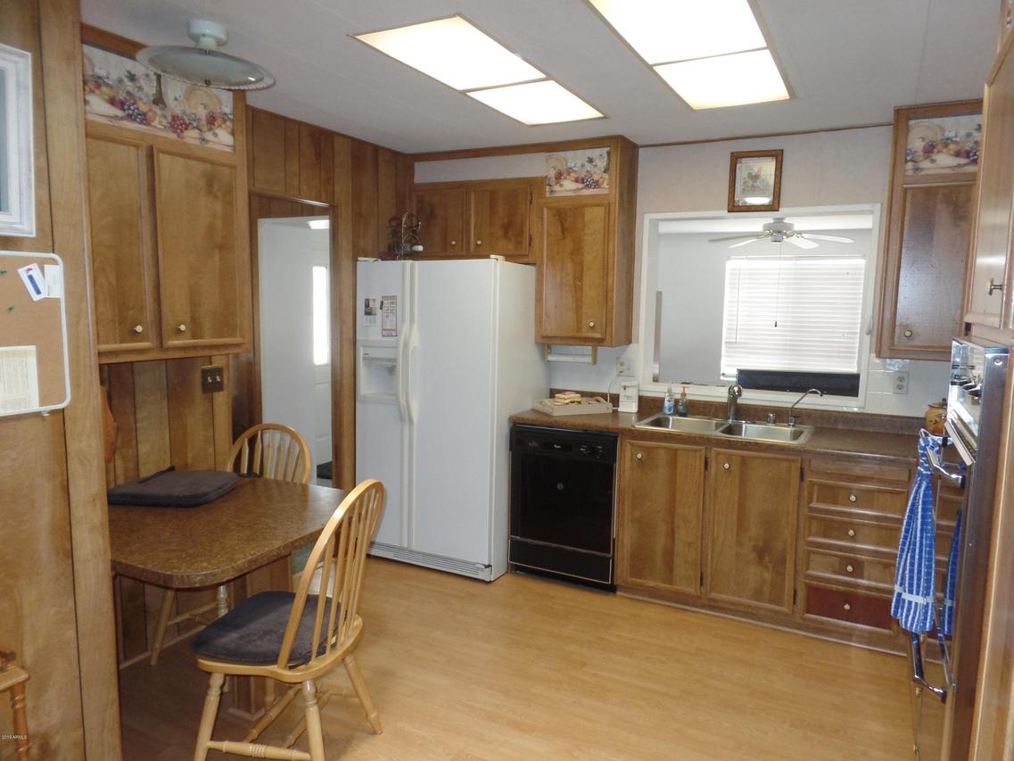 2249 N Demaret Dr., Mesa, AZ 85215