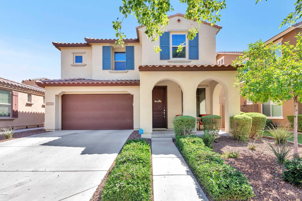 2233 N Park Meadows Dr., Buckeye, AZ 85396