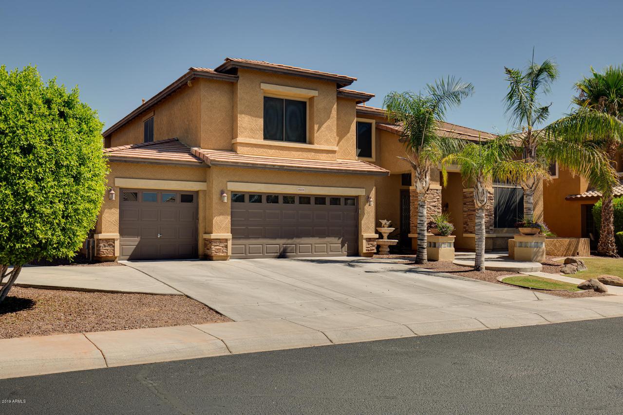 18438 W Mauna Loa Ln., Surprise, AZ 85388