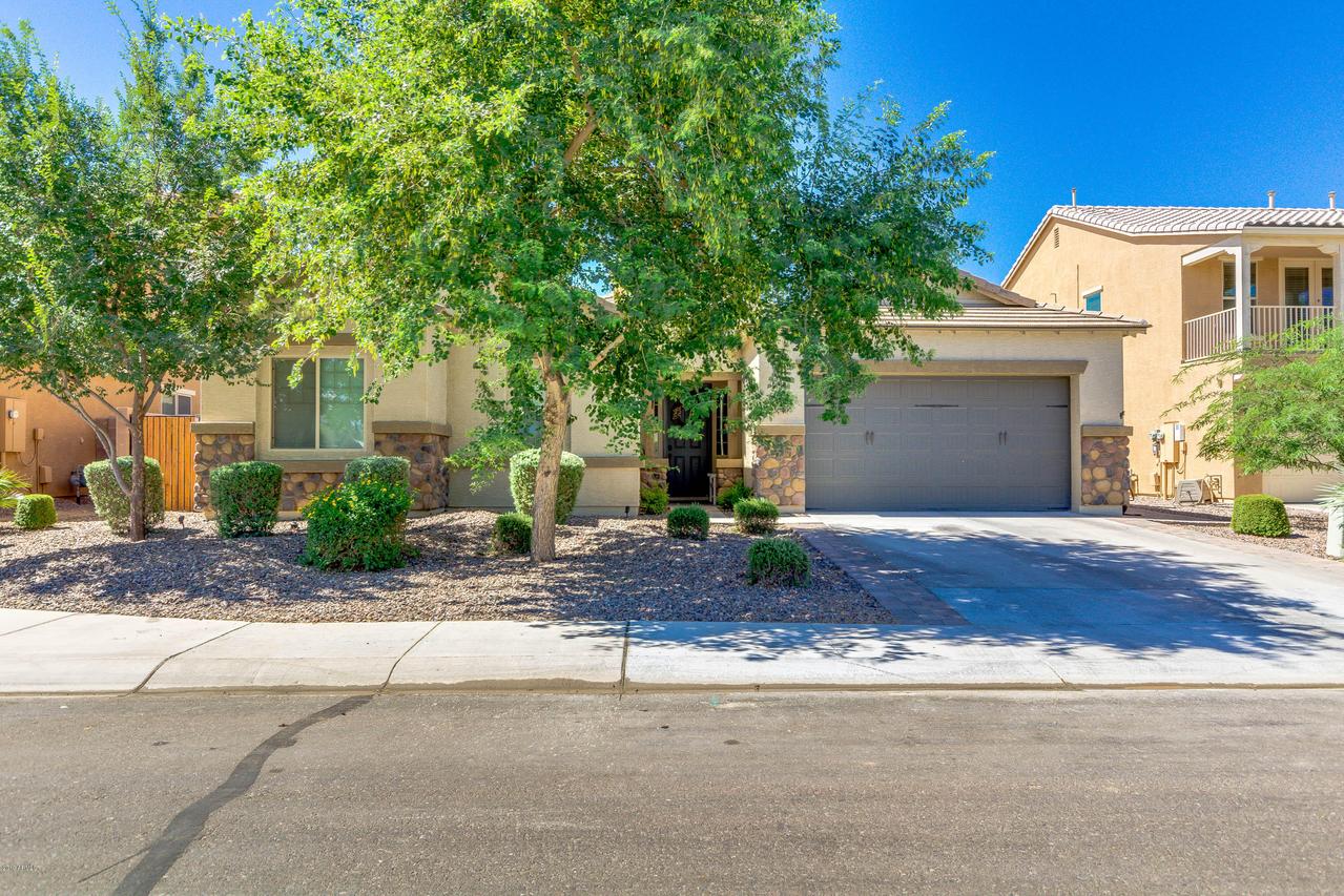 2049 E Gillcrest Ct., Gilbert, AZ 85298