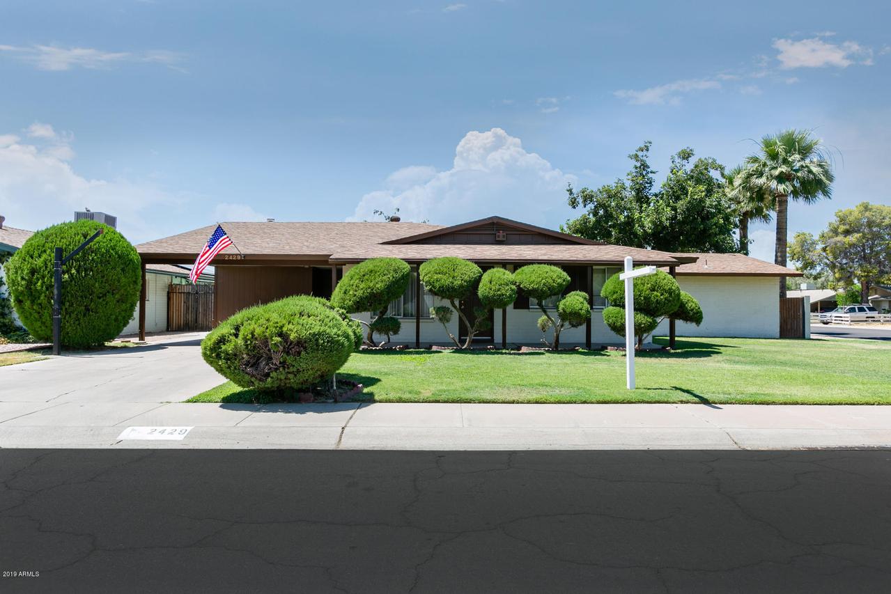 2429 W Laurel Ln., Phoenix, AZ 85029