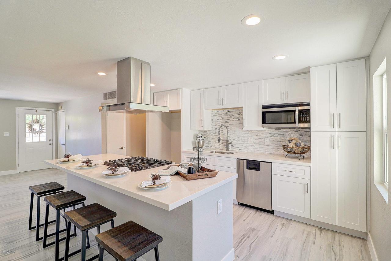 3834 E Hearn Rd., Phoenix, AZ 85032