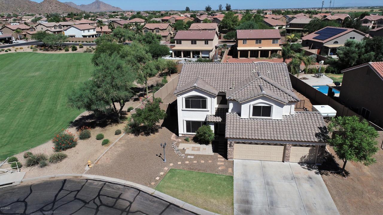 31640 N Royal Oak Way, San Tan Valley, AZ 85143