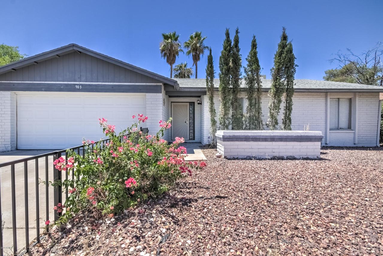 903 W Loughlin Dr., Chandler, AZ 85225