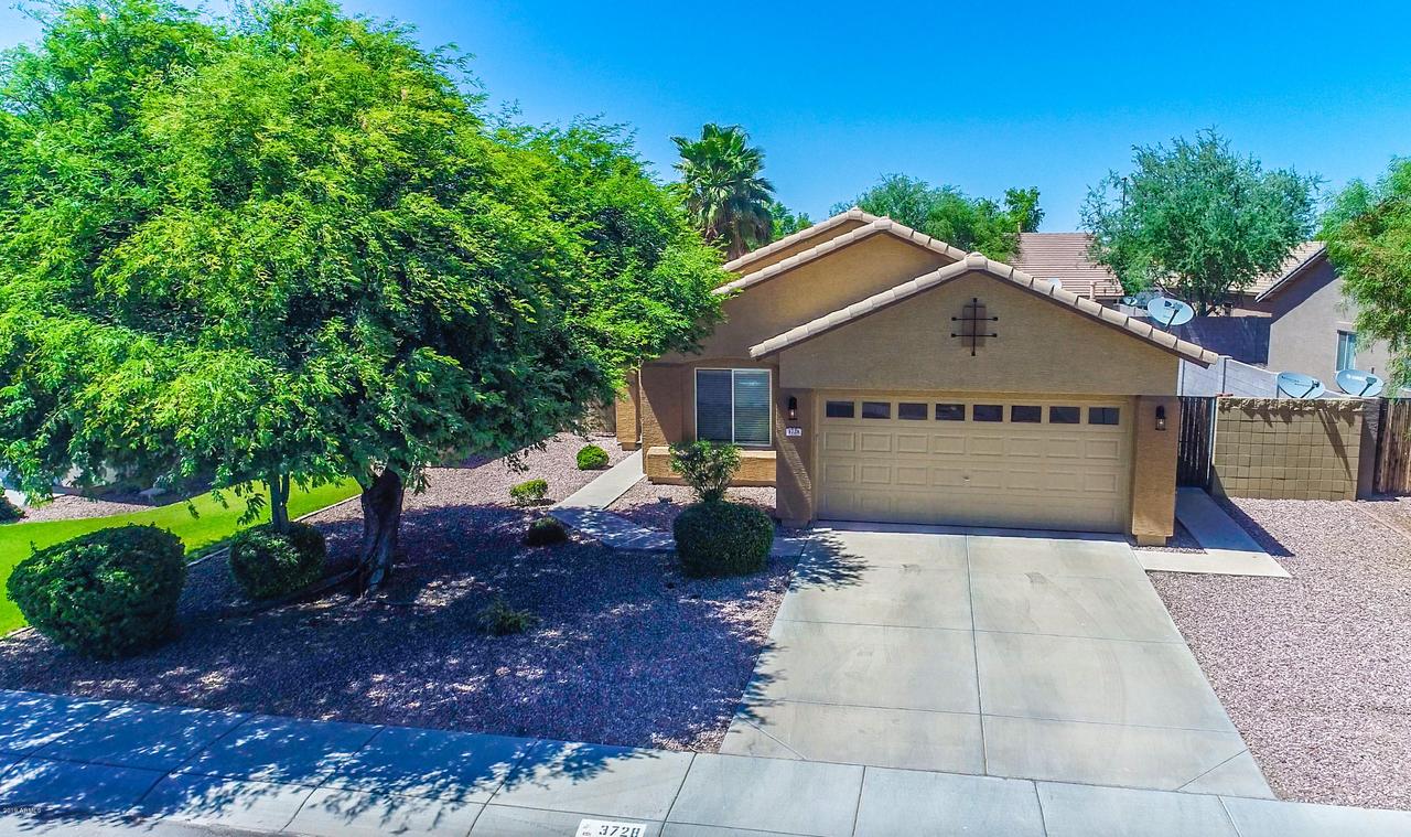 3728 E Woodside Way, Gilbert, AZ 85297