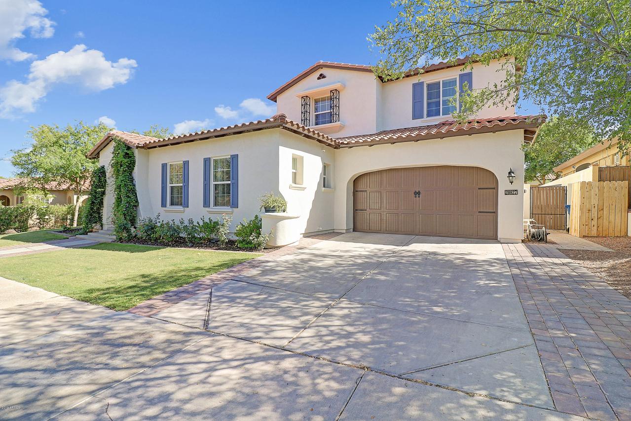 20827 W Prospector Way, Buckeye, AZ 85396